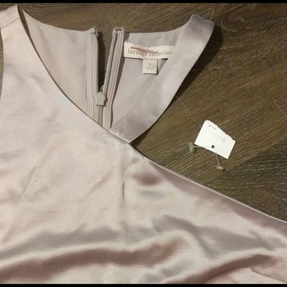 NWT banana republic silky satin top - Picture 2 of 4